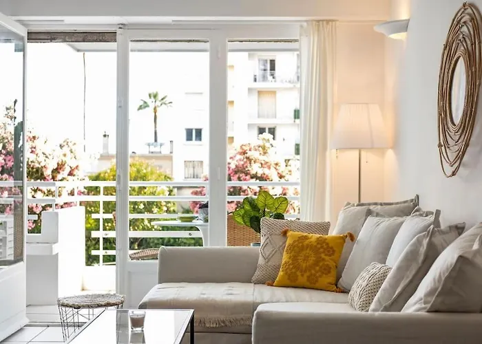 Sunlight - La - Juan Les Pins - 100m From The